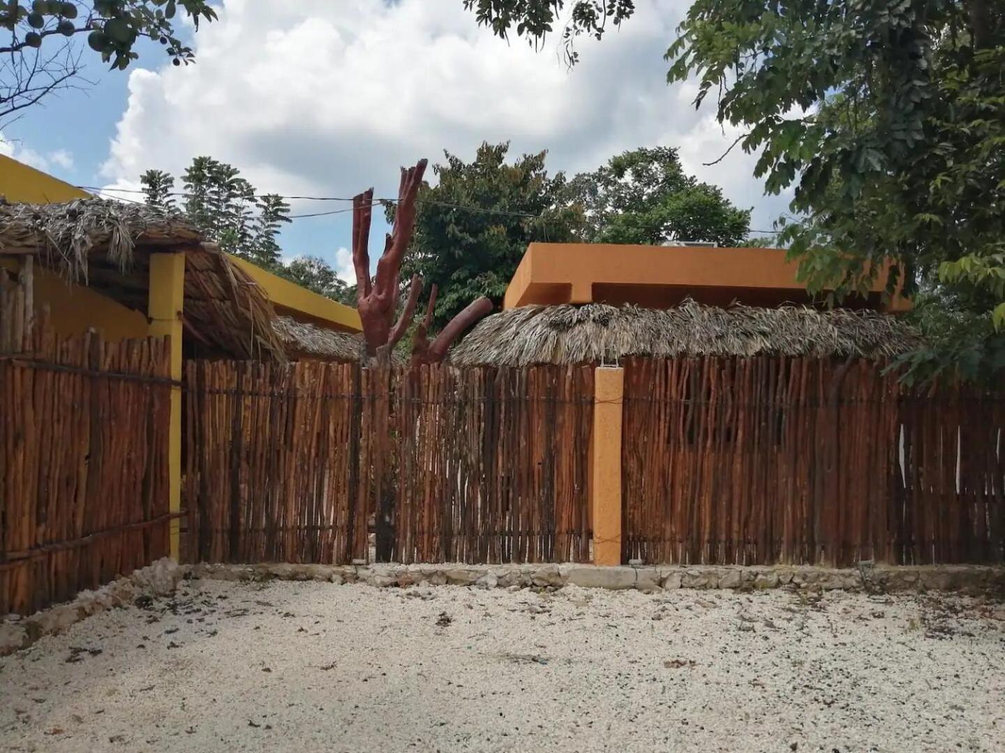 Suites De Piedra Y Colores En Chichen Itza Pisté Eksteriør billede